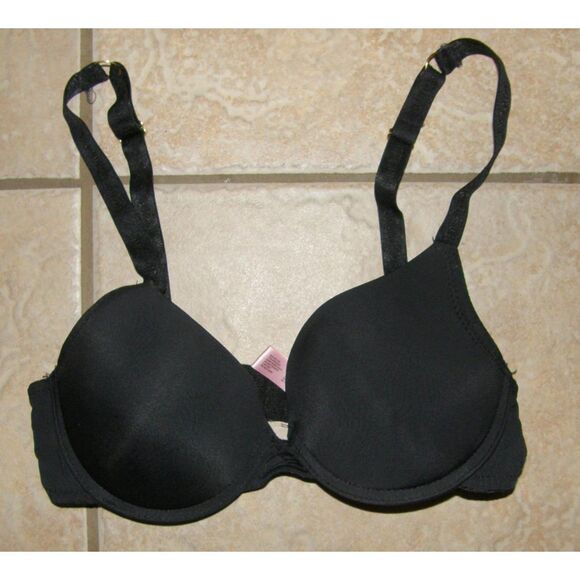 Juicy Couture Other - JUICY COUTURE Black Sz 34B Adjustable Straps Padded Underwire Push Up Bra